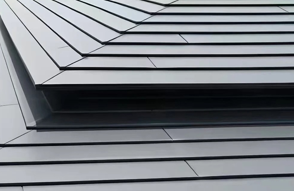  Painéis de telhado de metal com costura vertical: custo, materiais e guia de instalação